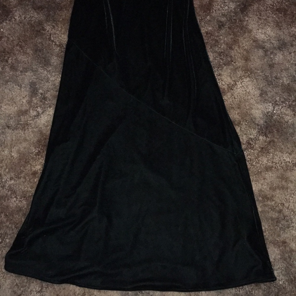 Dress - Picture 2 of 6